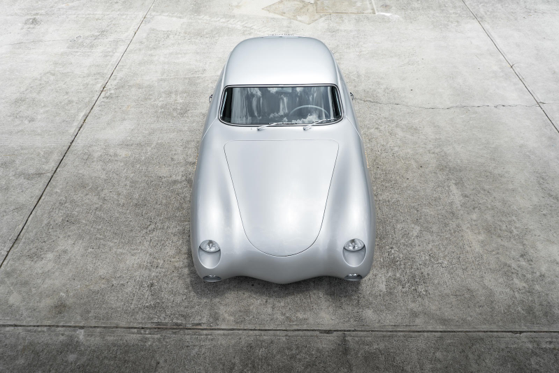 Illustration for article titled Dean Jeffries' Custom Porsche 356 Is An Ugly Car I Can't Help But Love